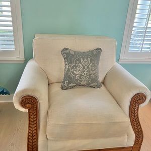 Croscill Gabrijel Light Blue 18 x 18 pillows